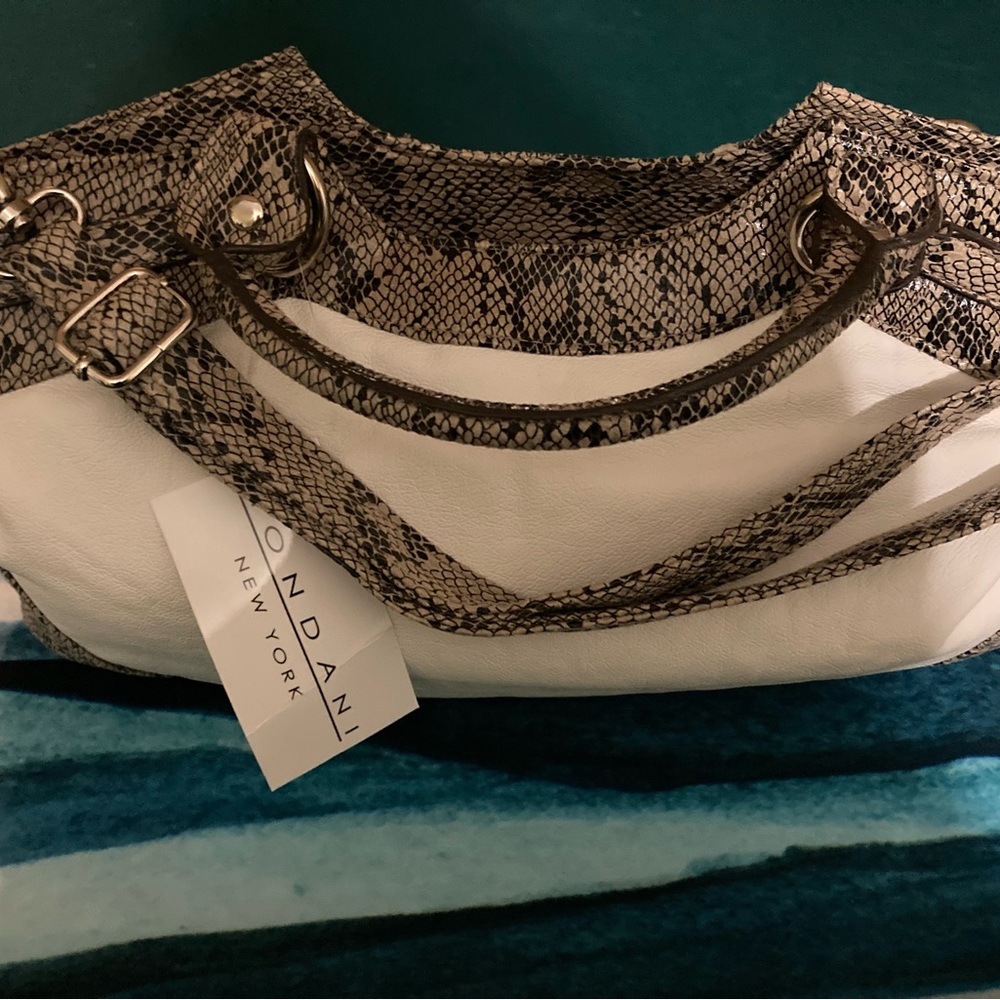 Handbag - Picture 2 of 6